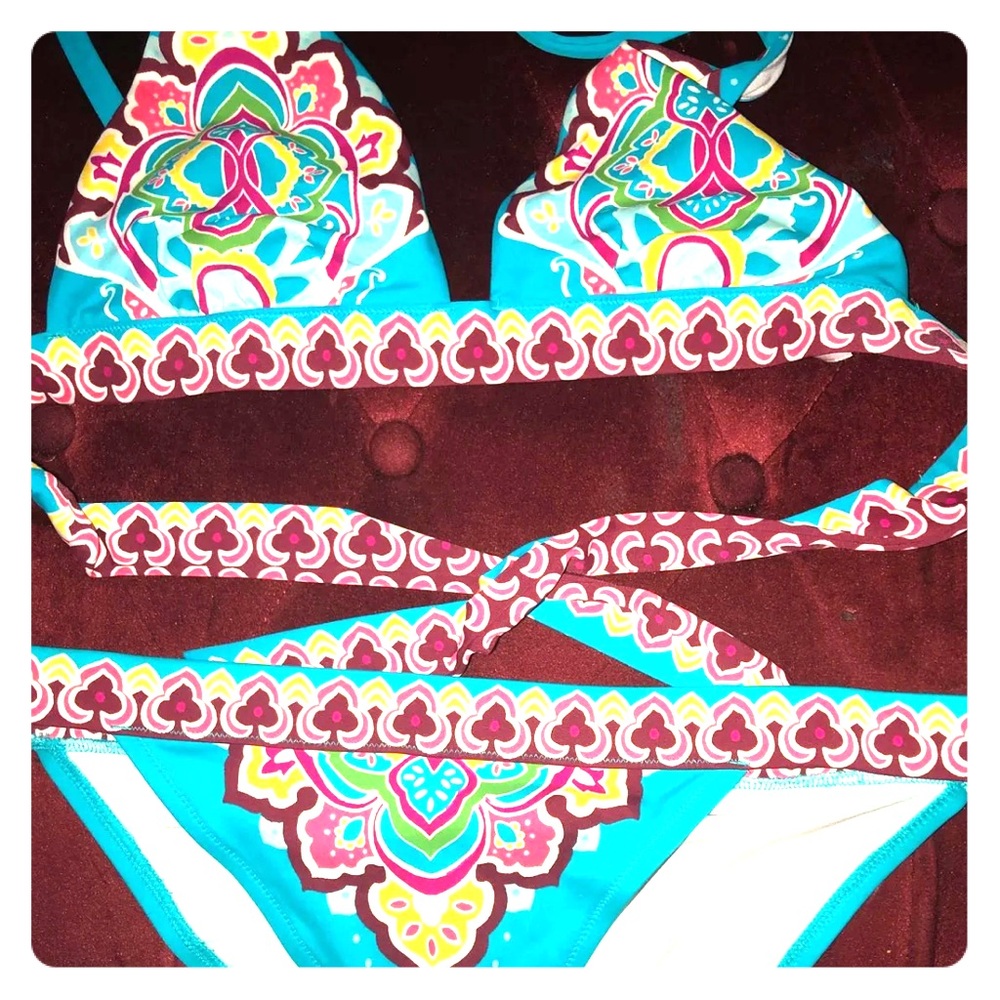PRE LOVED VS BIKINI